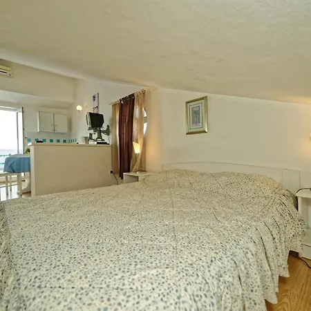 Apartments Udovicic Hh Guest house