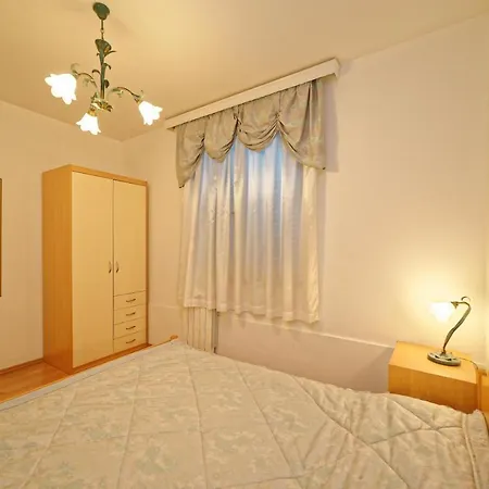 Guest house Apartments Udovicic Hh