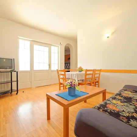 Apartments Udovicic Hh Guest house