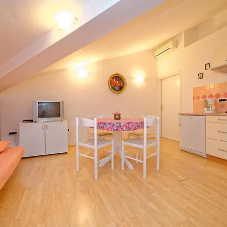 Apartments Udovicic Hh Guest house